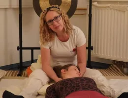 Shiatsu Massage Sabine Schlamadinger