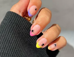 High Five Nails